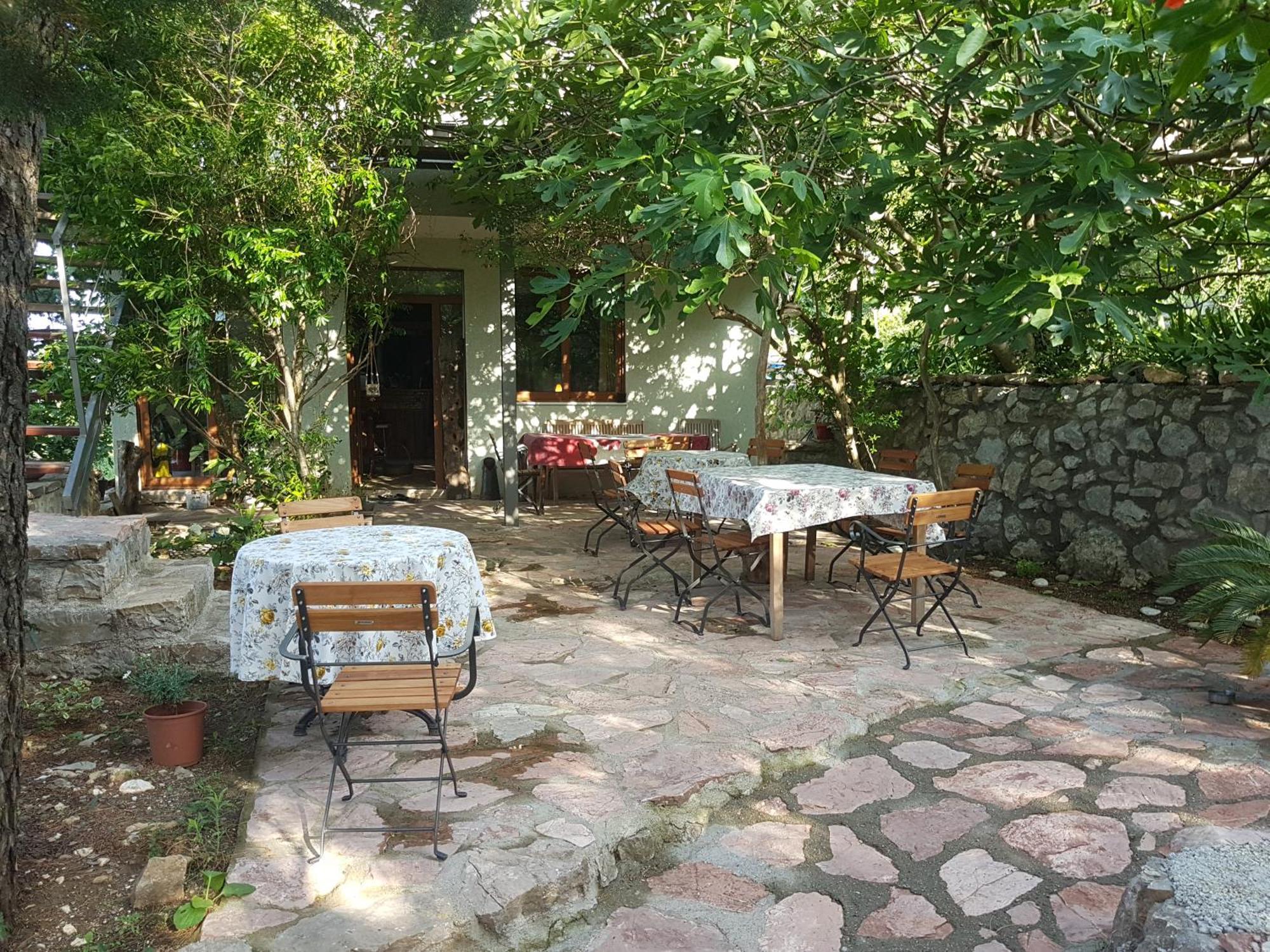 Adriatrek Bed & Breakfast Petrovac Екстериор снимка